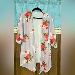 Lavender floral kimono, size medium.